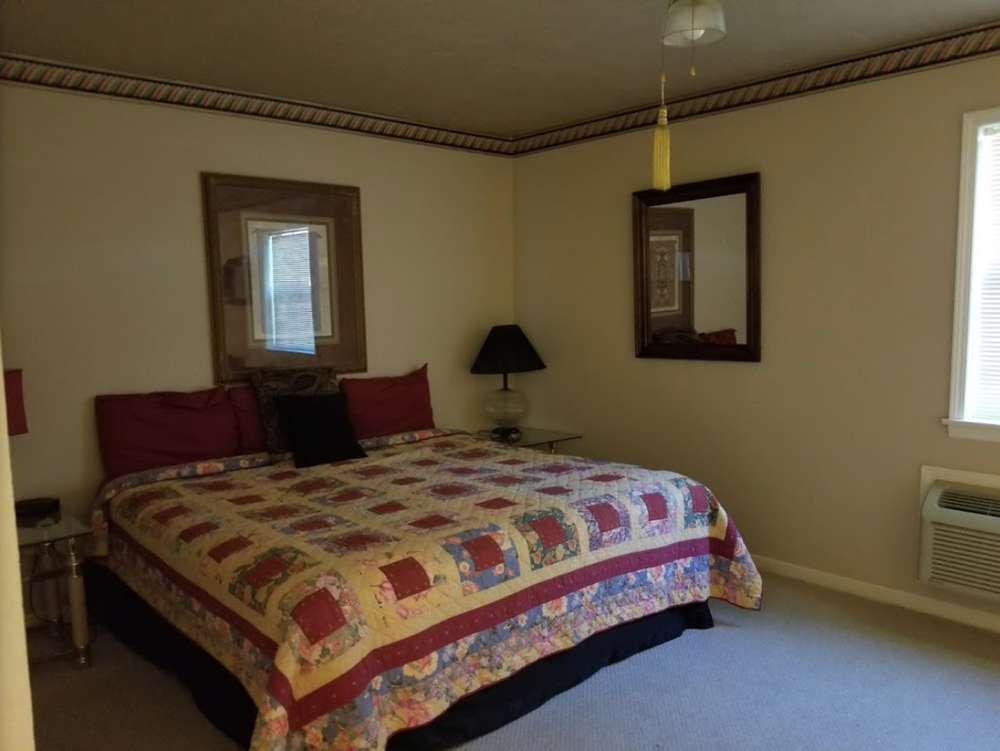 Common area at Ashley House